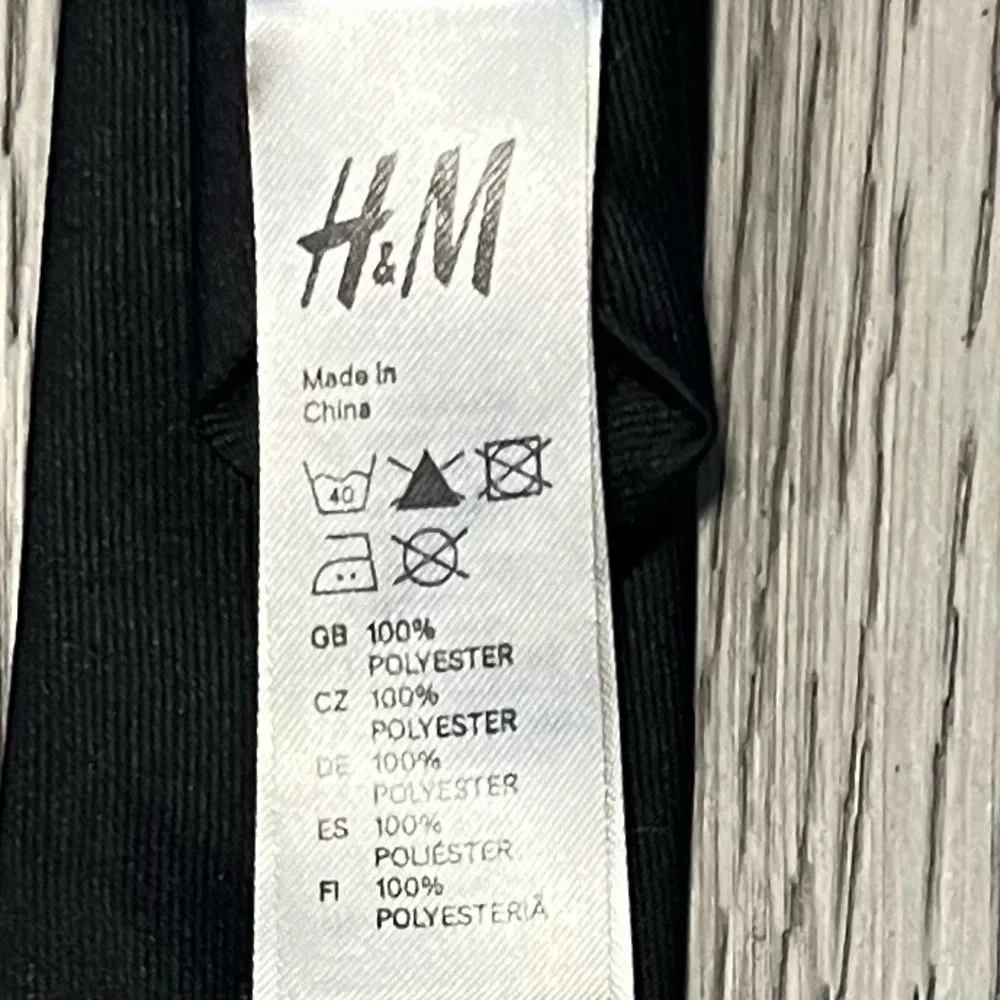 H&M boys Black Pre-Tied Neck Tie